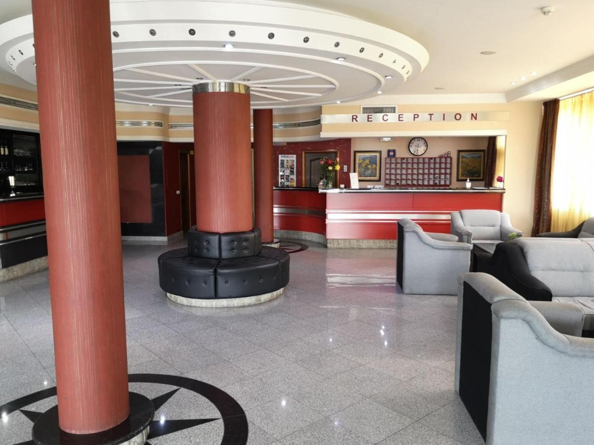 Hotel Elegance Belgrado Exterior foto