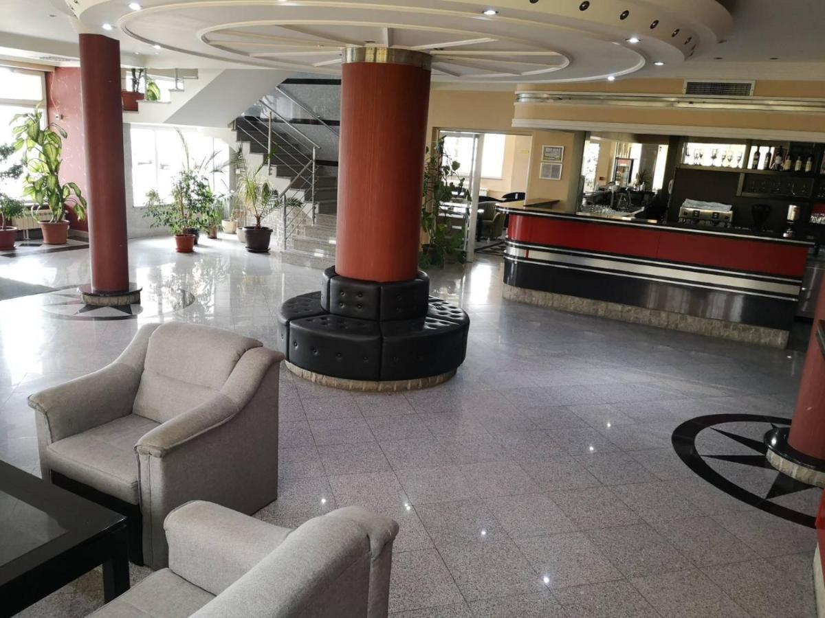 Hotel Elegance Belgrado Exterior foto