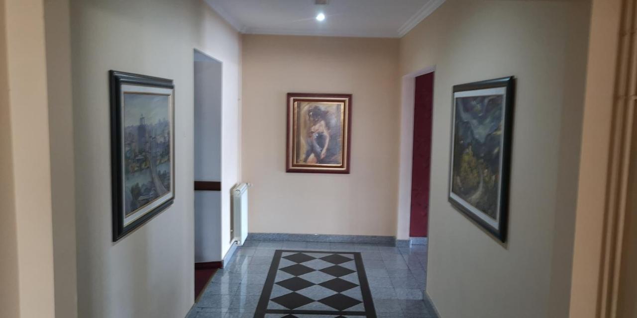Hotel Elegance Belgrado Exterior foto