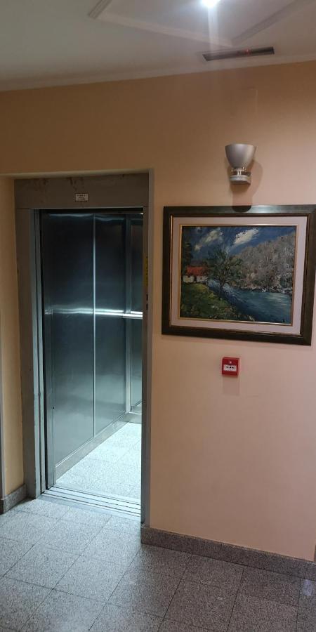 Hotel Elegance Belgrado Exterior foto