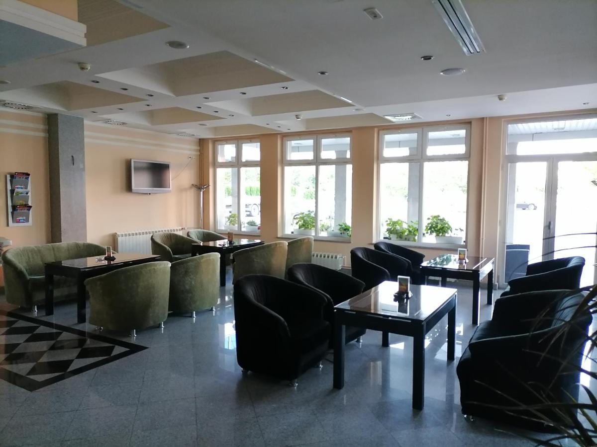 Hotel Elegance Belgrado Exterior foto