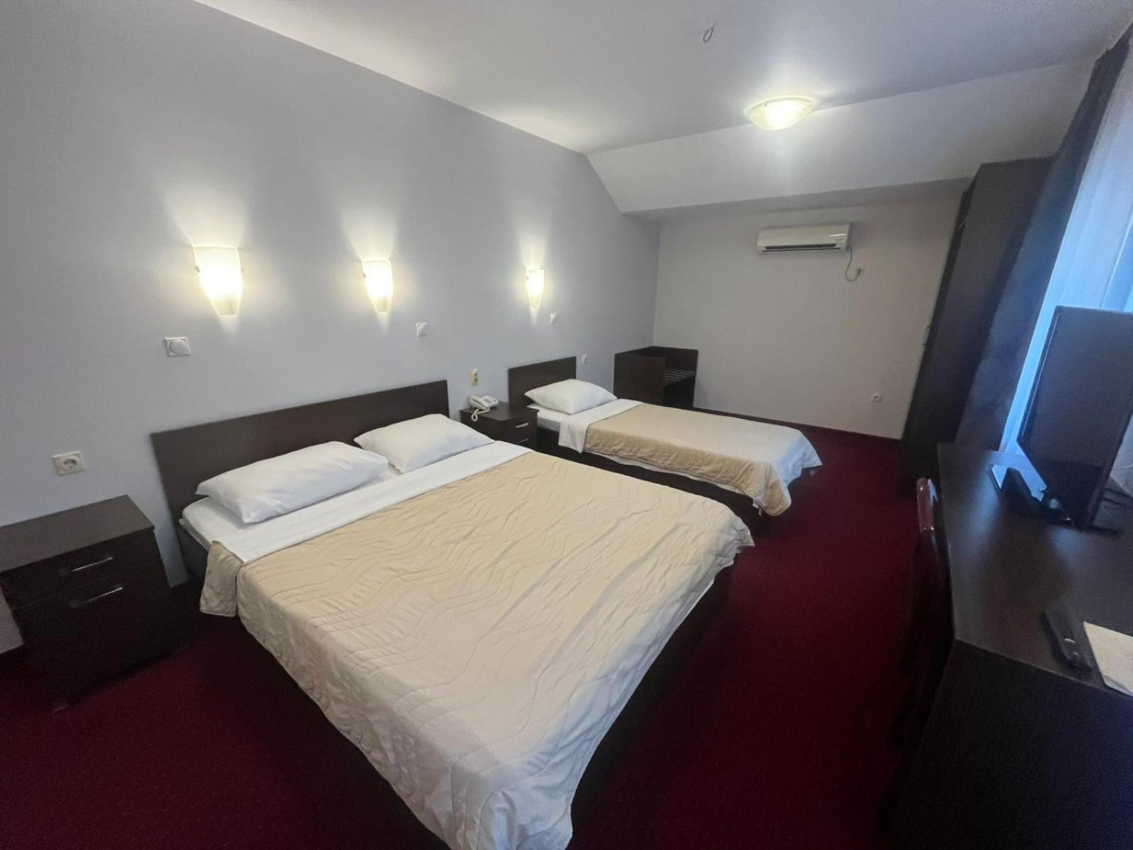 Hotel Elegance Belgrado Exterior foto
