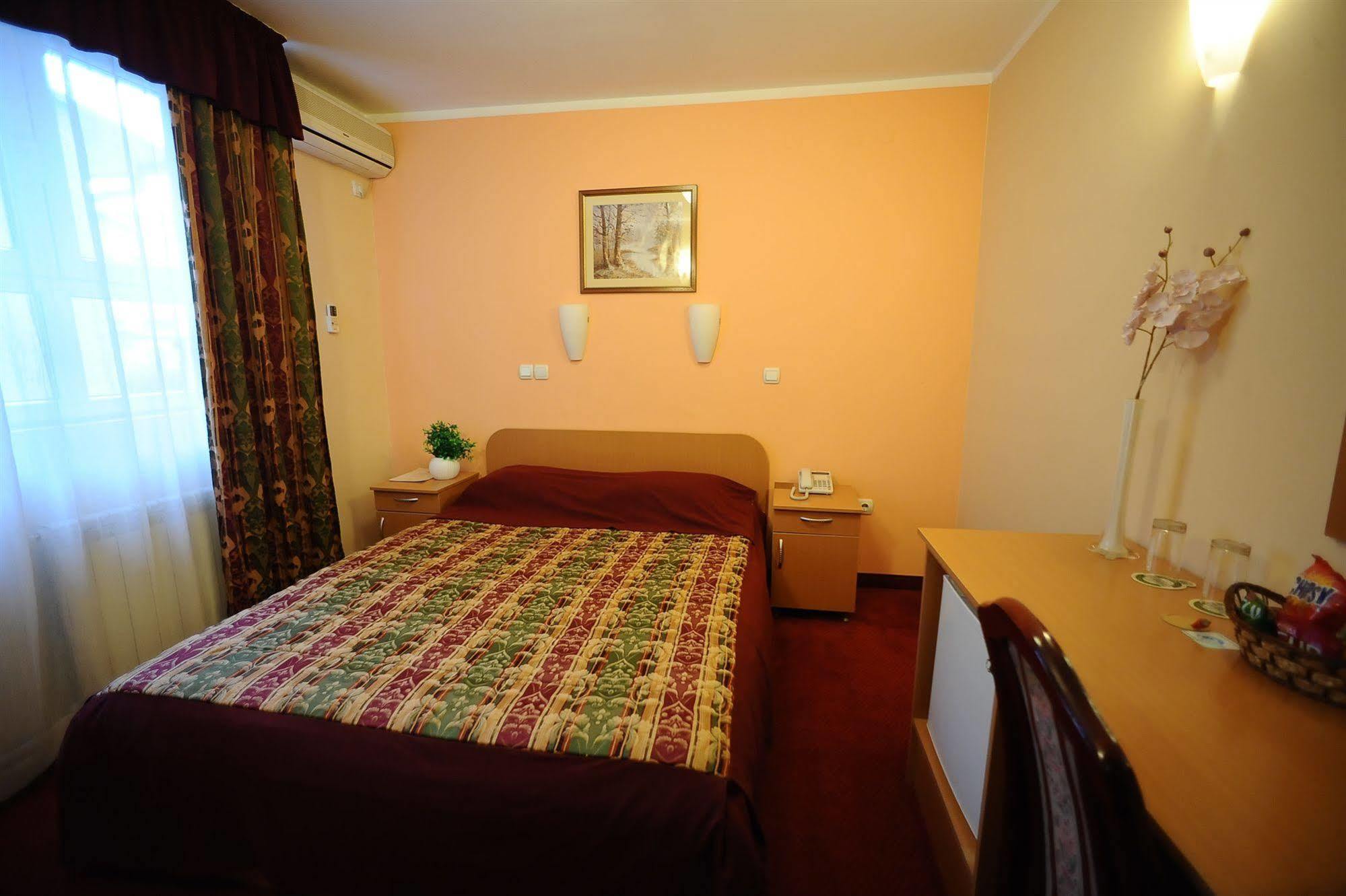 Hotel Elegance Belgrado Exterior foto